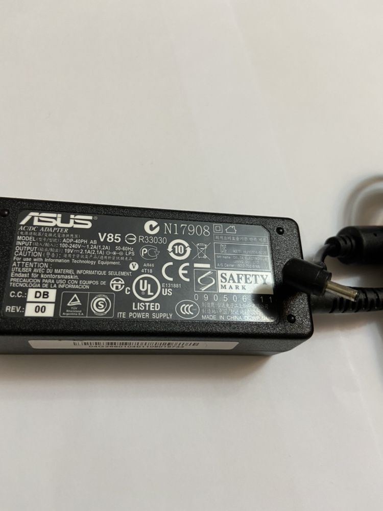 Incarcator Asus ADP -40PH AB 19V,2,1A mufa 2,5x0,6 mm