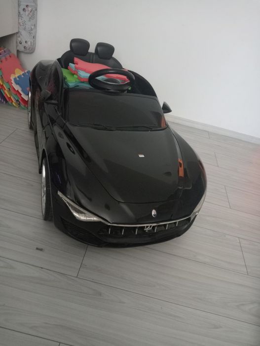 Mașinuță electrica pentru copii Maserati