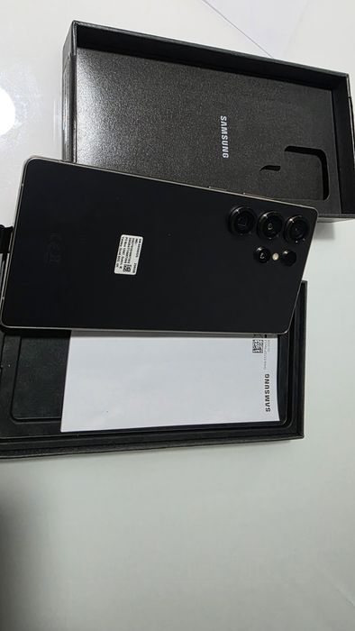 Samsung S25 ULTRA**256GB**ЧИСТО НОВ