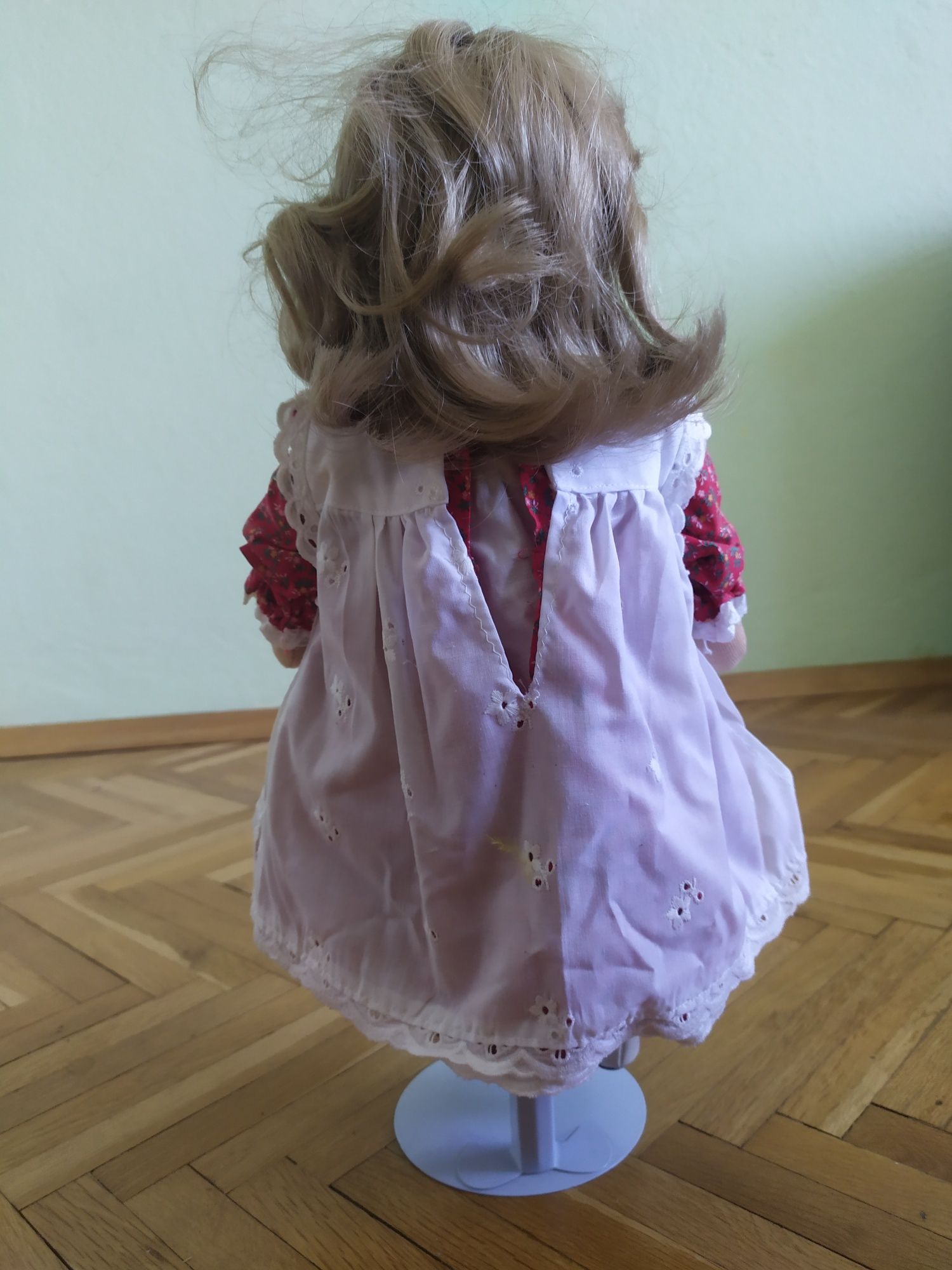 Ретро кукла за декорация