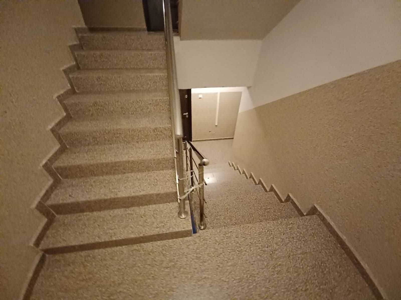 Curatenie | Scari de Bloc | Birouri | Spatii Comerciale | Apartamente