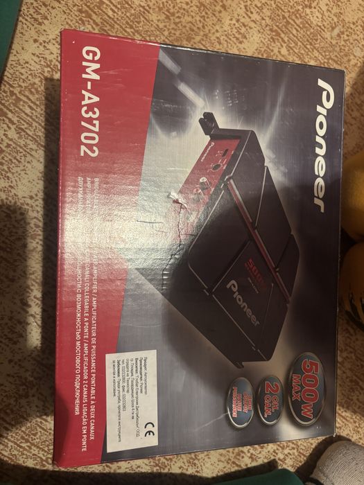 Усилвател пайнер 500w чисто нов