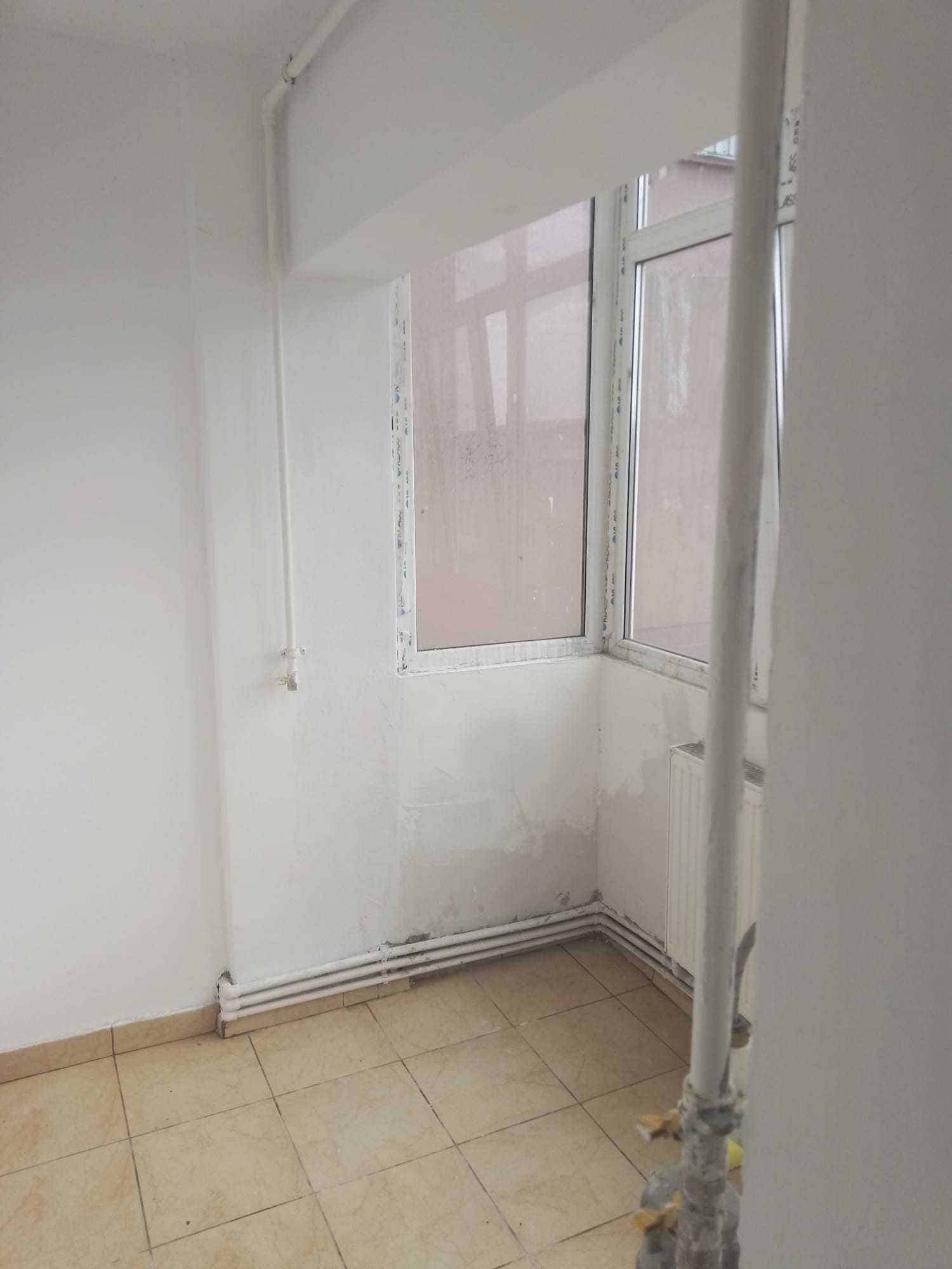 Vand Apartament 2 Camere zona centrala 60mp