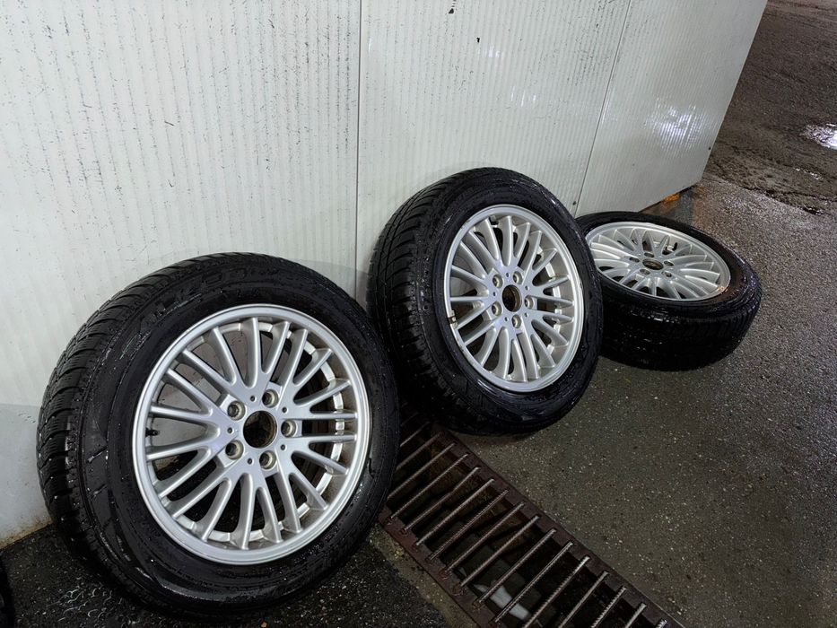 Vand jante cu cauciucuri de iarna BMW Style 110 R17 5x120