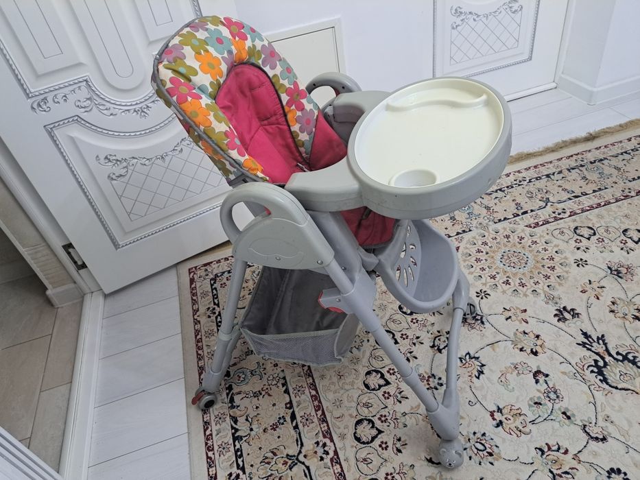 Детское сидение.