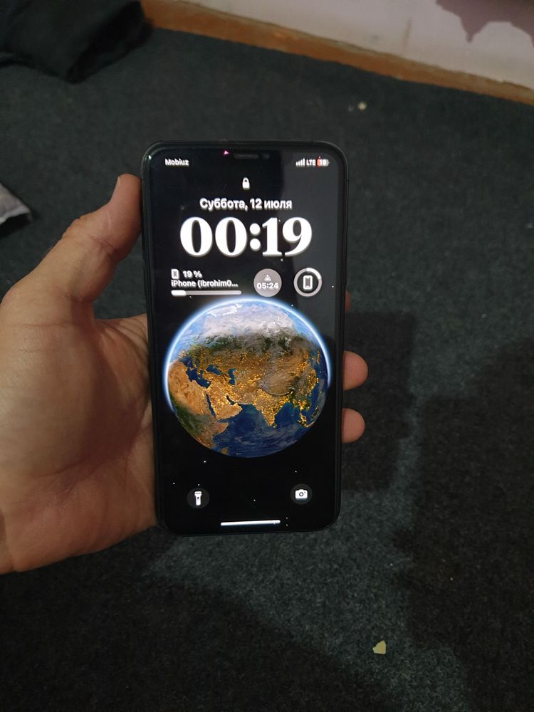 Iphone 11 pro max 256 GB. yomkiti 76%