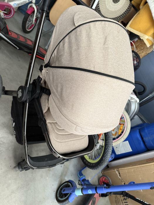 Количка кика  бо