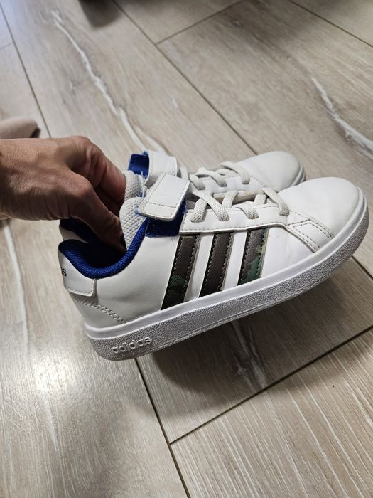 Маратонки за момче Adidas 28