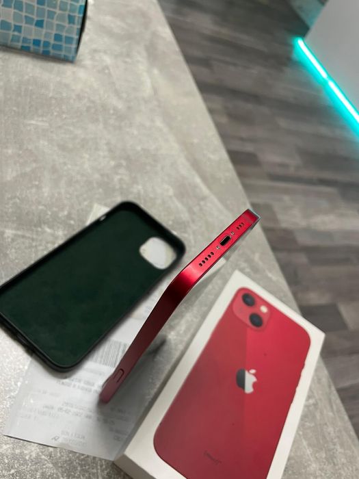 Iphone 13 128 gb (product) red. Bon achizitie/liber de retea