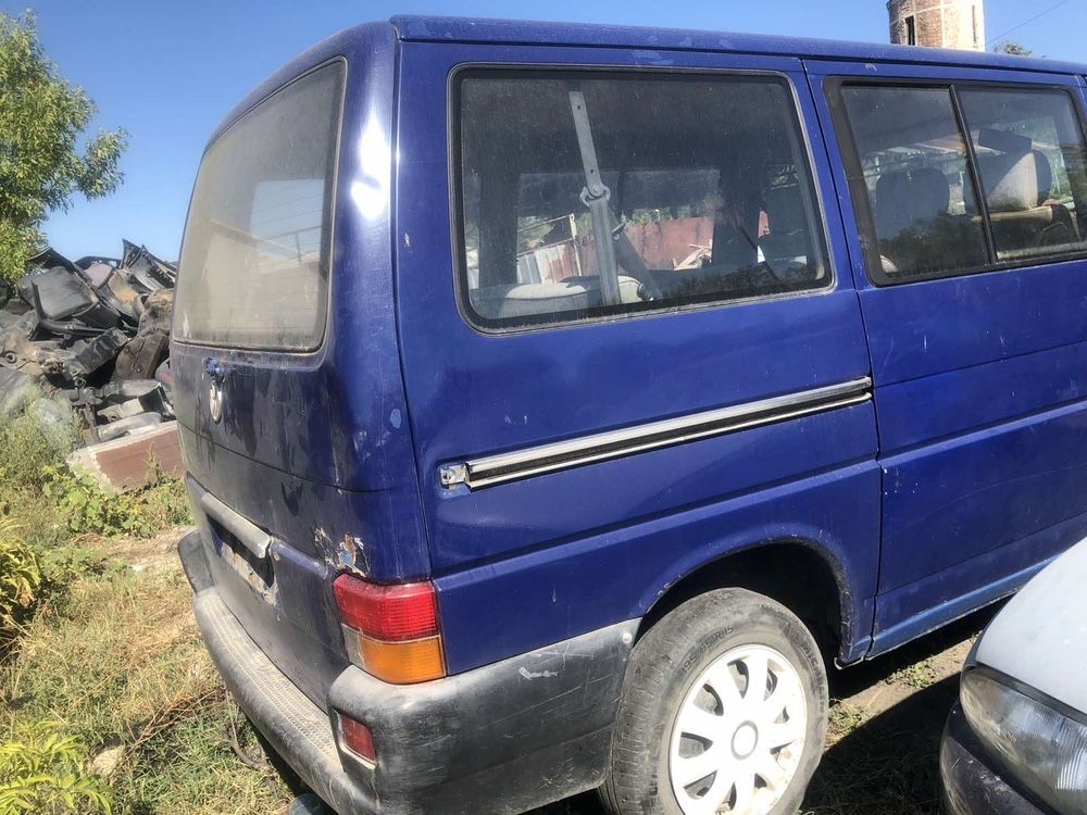 на части VW Transporter T4