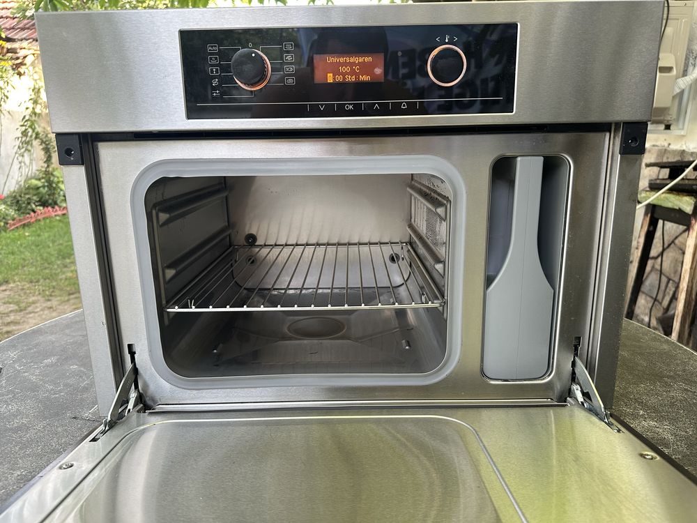 Фурна с пара Miele DG5061