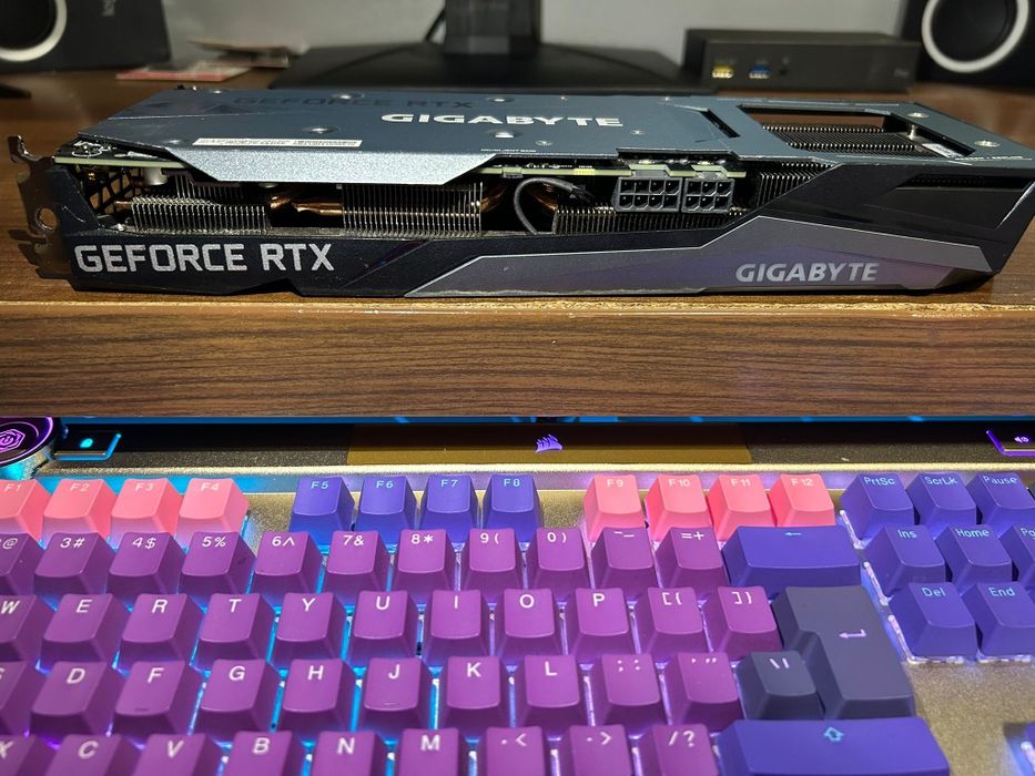 Placa video Nvidia Gigabyte Geforce RTX 3060 Ti Windforce 8GB GDDR6X