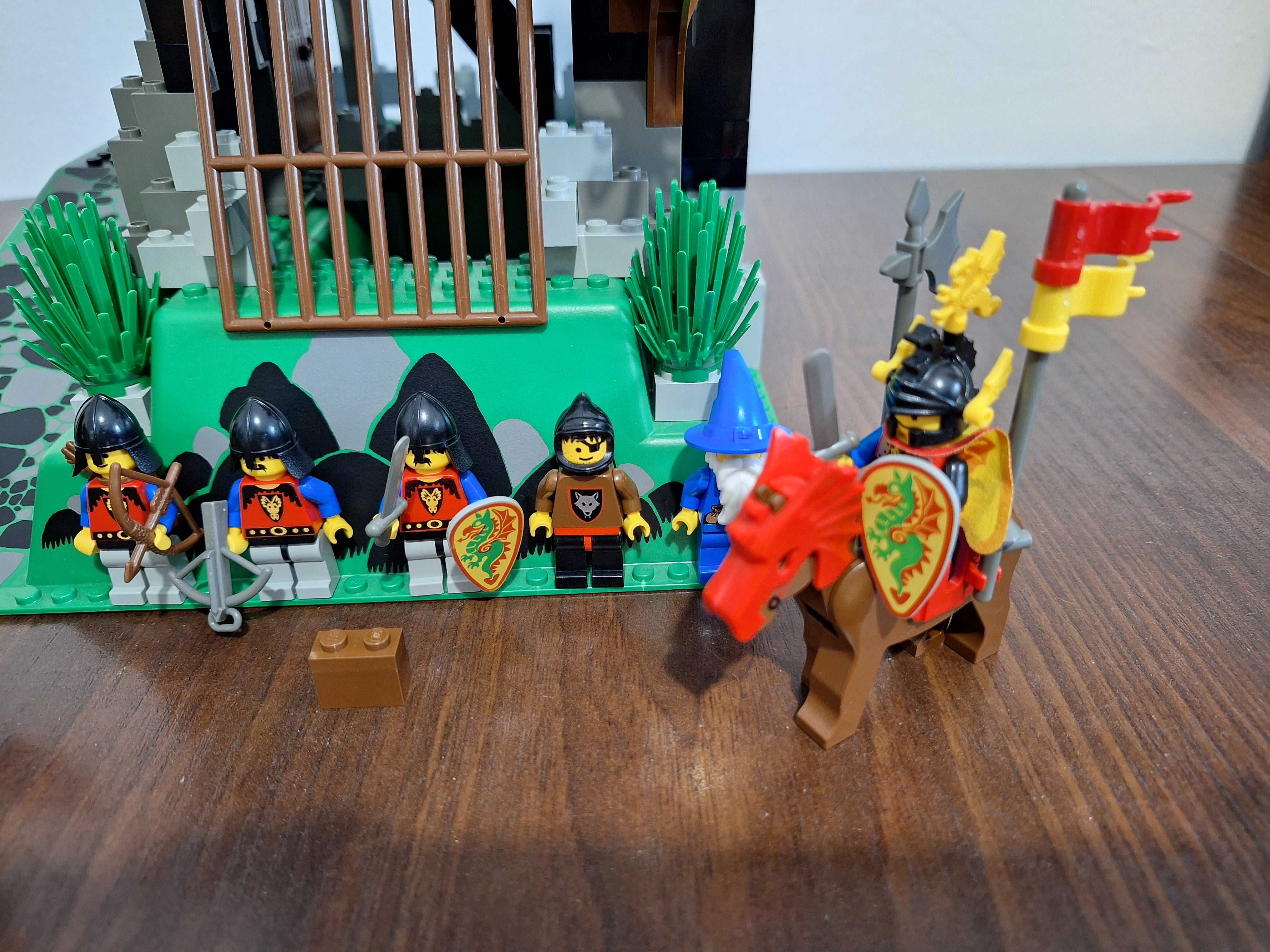 Lego 6082: Fire Breathing Fortress