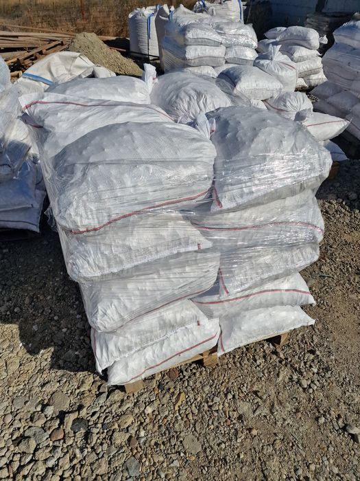 Piatra decorativă, placat și pavat + Travertin scapitat – București /