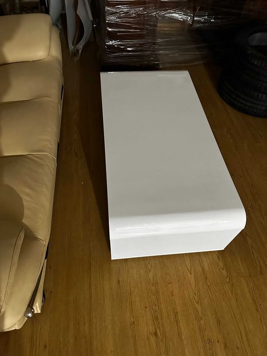 Masuta de cafea fixa, alba