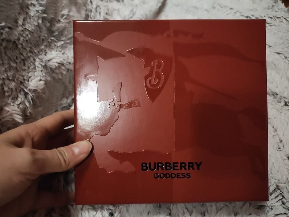 Чисто нов дамски парфюм