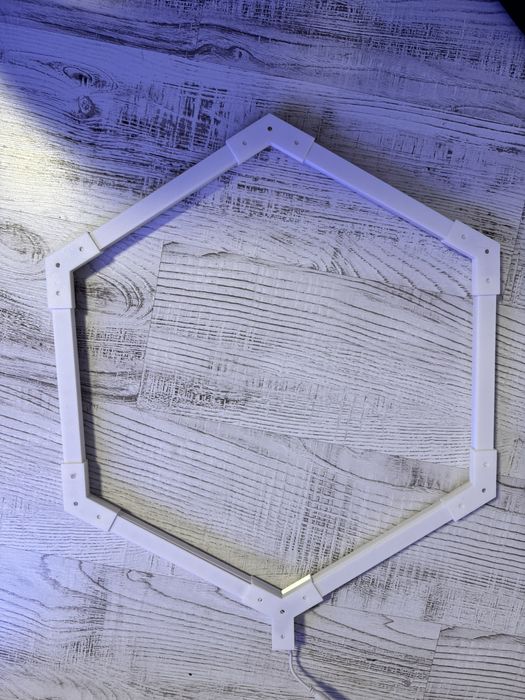 HoneyComb iluminat / alb /RGB