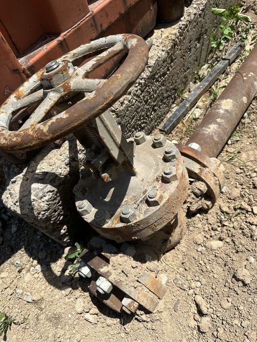 Задвижка чугунная