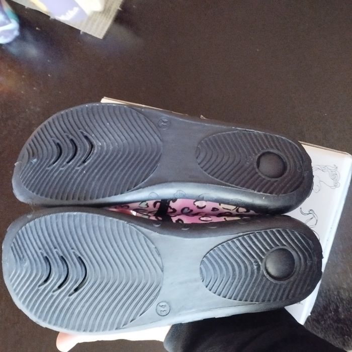 Пантофи за момиче нови