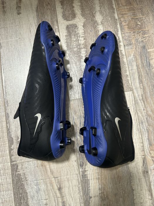 Оригинални Nike Phantom бутонки