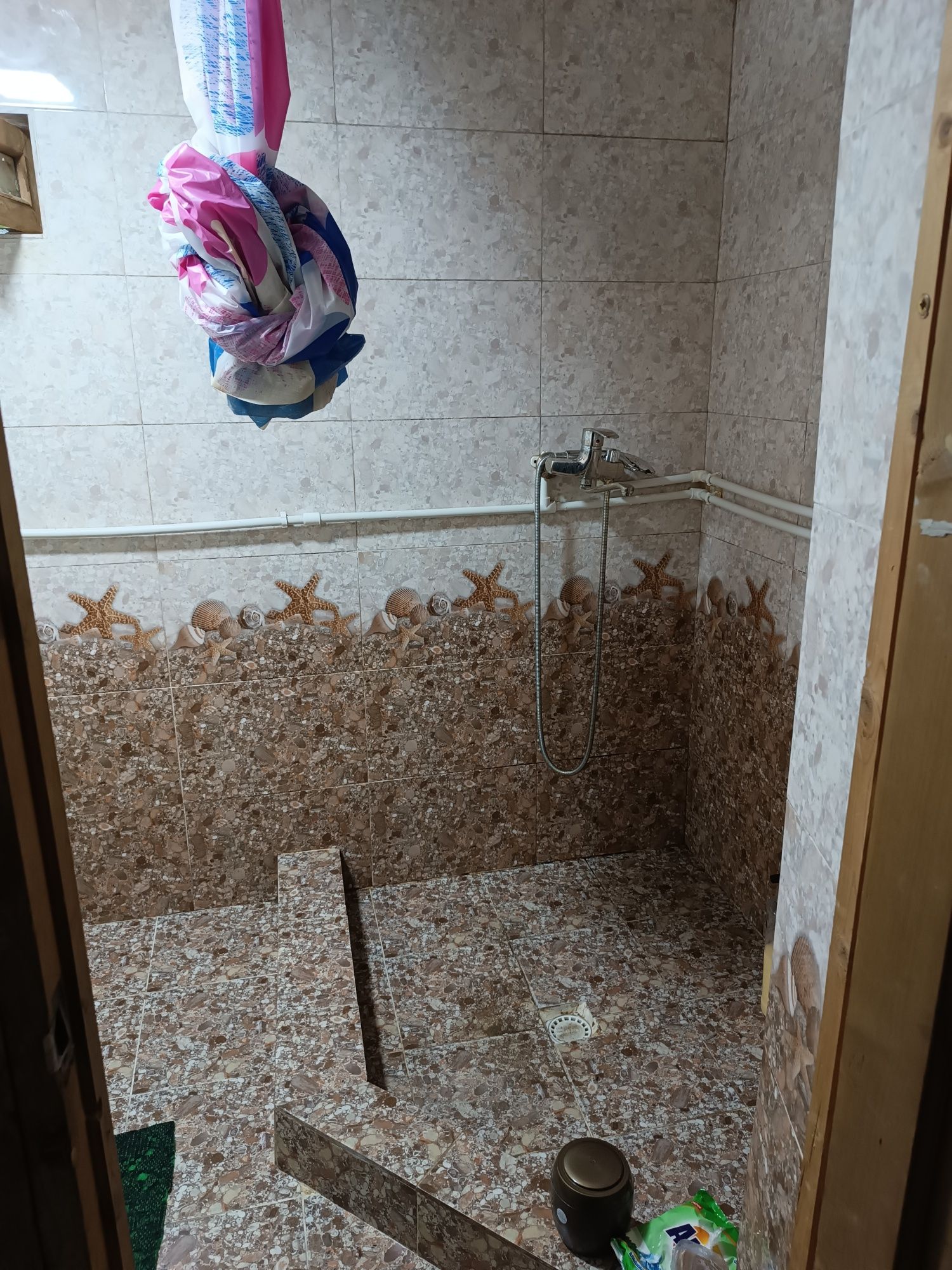 Srochni kvartiraga qo'yamiz  oilaga arintir Bektemir fud sut bozor old