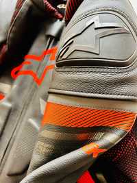 Кожено яке ALPINESTARS GP PLUS R V3, размер 54 (XL).