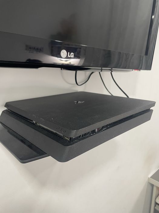 PlayStation 4 Slim 861 GB