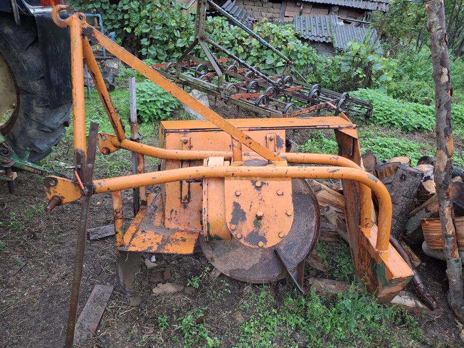 Utilaj agricol rotativ pt șanțuri