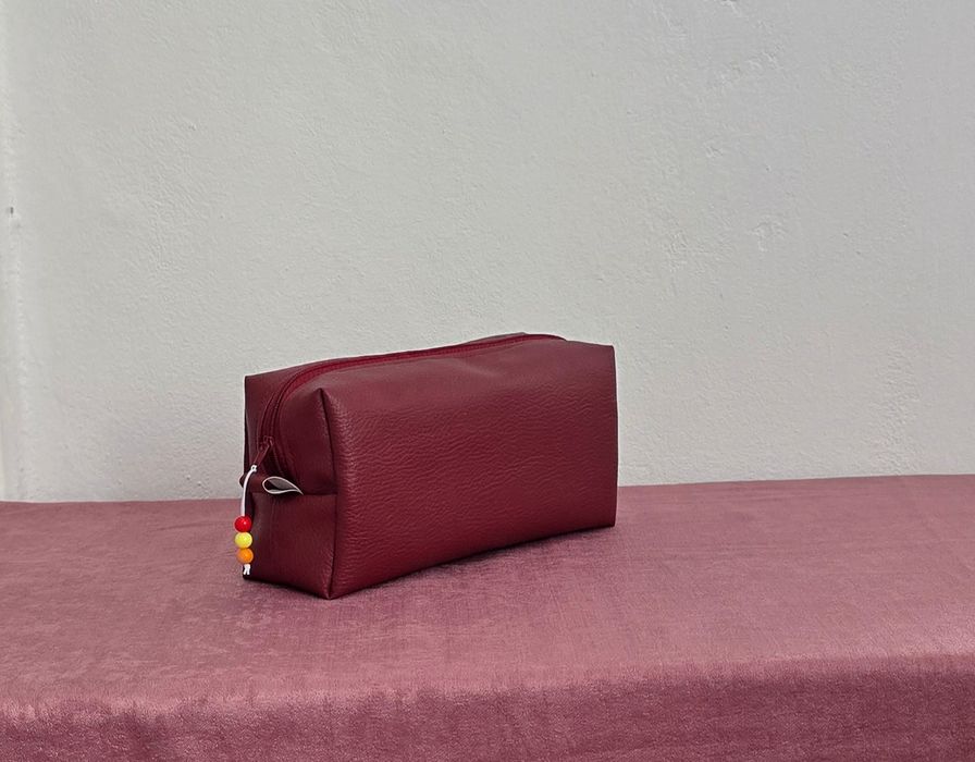 Ръчно изработени несесери