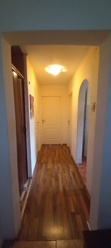 PF vand apartament cu doua camere decomandate Mehedinti