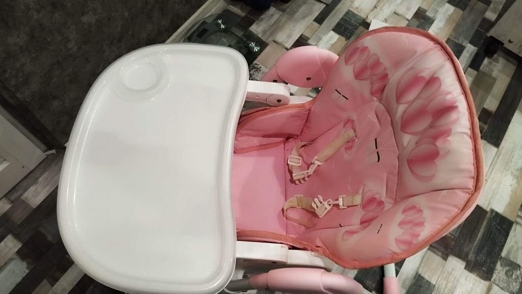 Столче за хранене на бебе Lorelli  Crispy