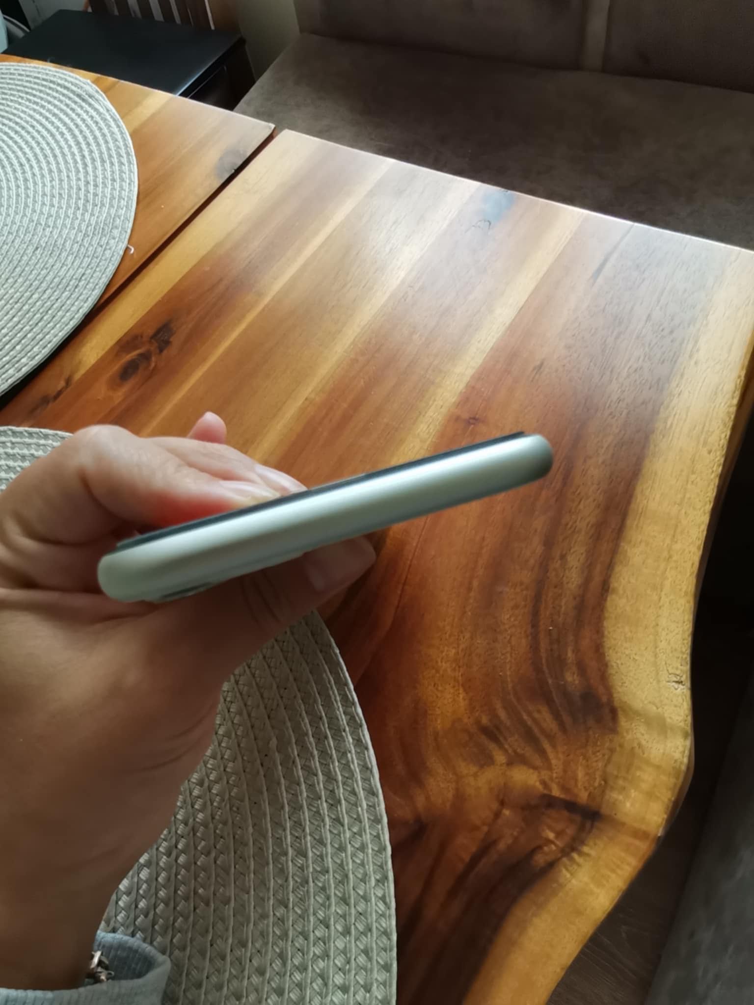 Iphone 11   64GB