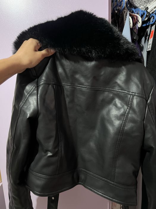 Дамска кожено яке чисто нов