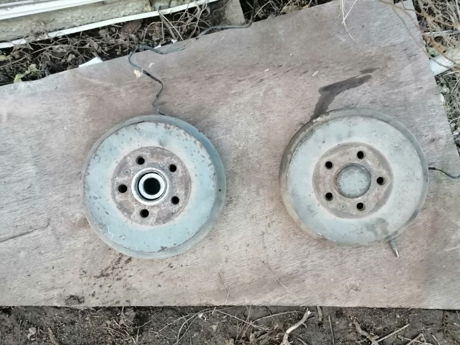 Барабаны  на поло ступица задняя на volkswagen polo