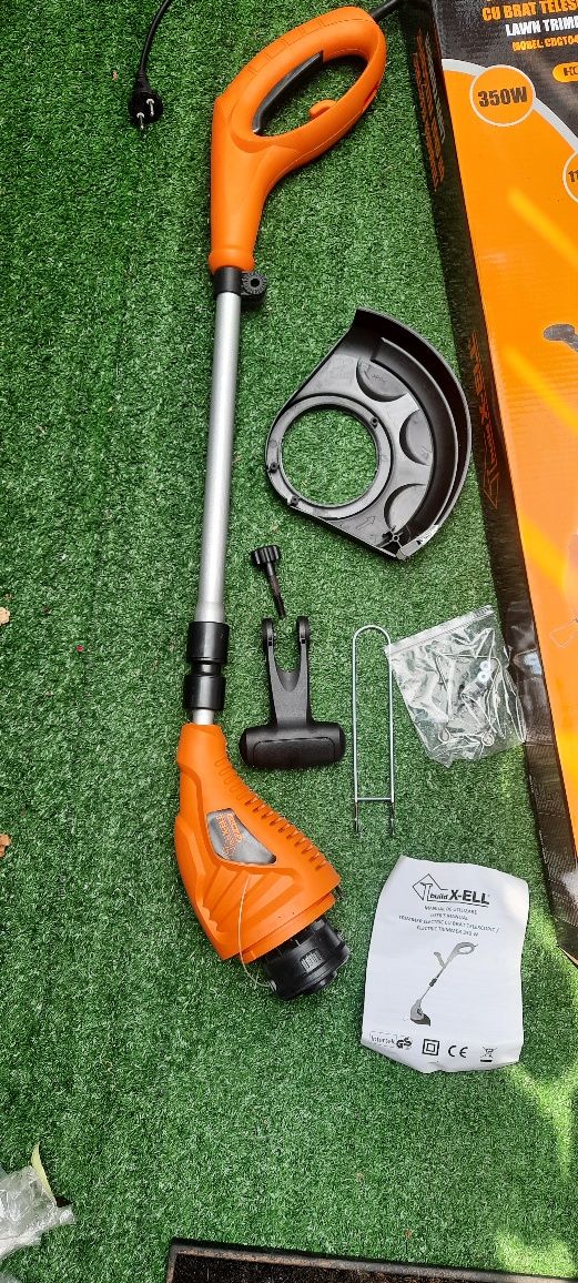 Trimmer electric cu braț telescopic