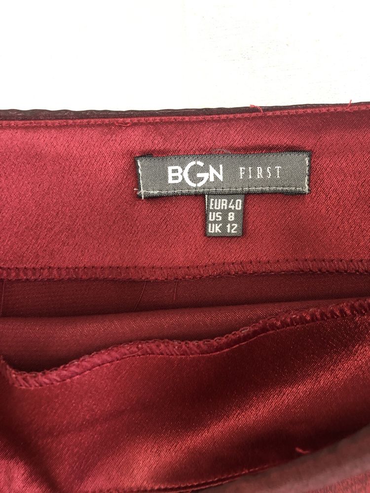 Юбка BGN,44 размер в отличном состоянии