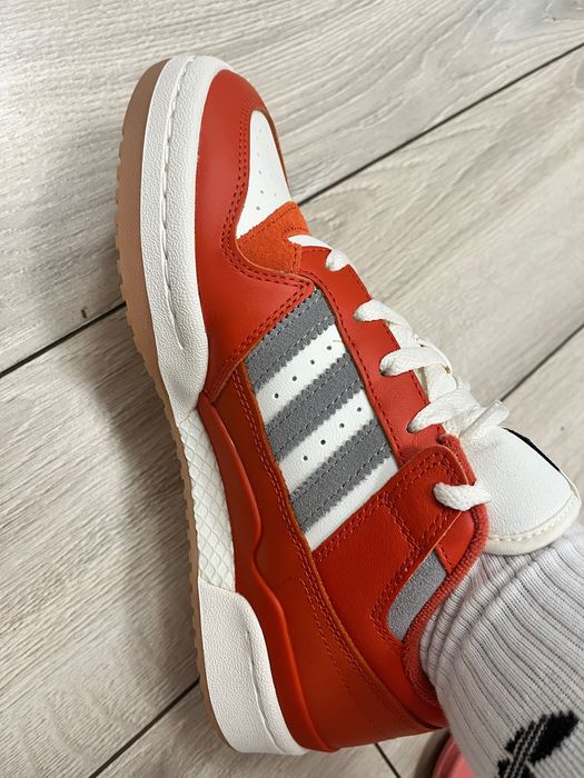 Adidas forum low CL orange