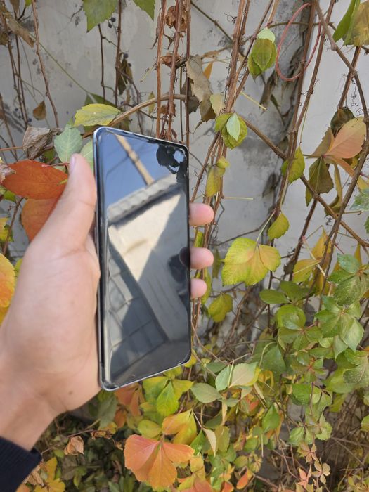 Samsung S10 5g sotiladi dastavka bor