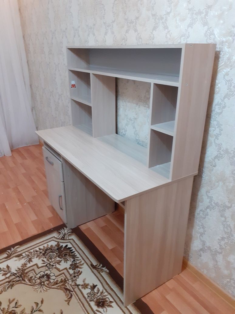 Продам рабочий стол