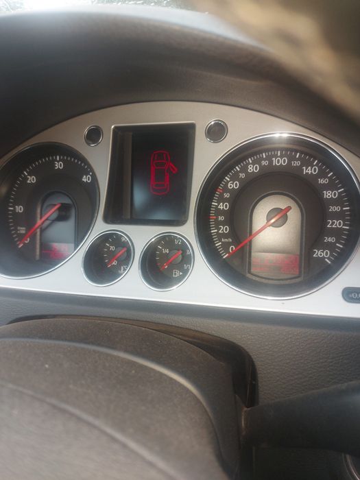 Vand pasat b6  pret ușor ngociabil