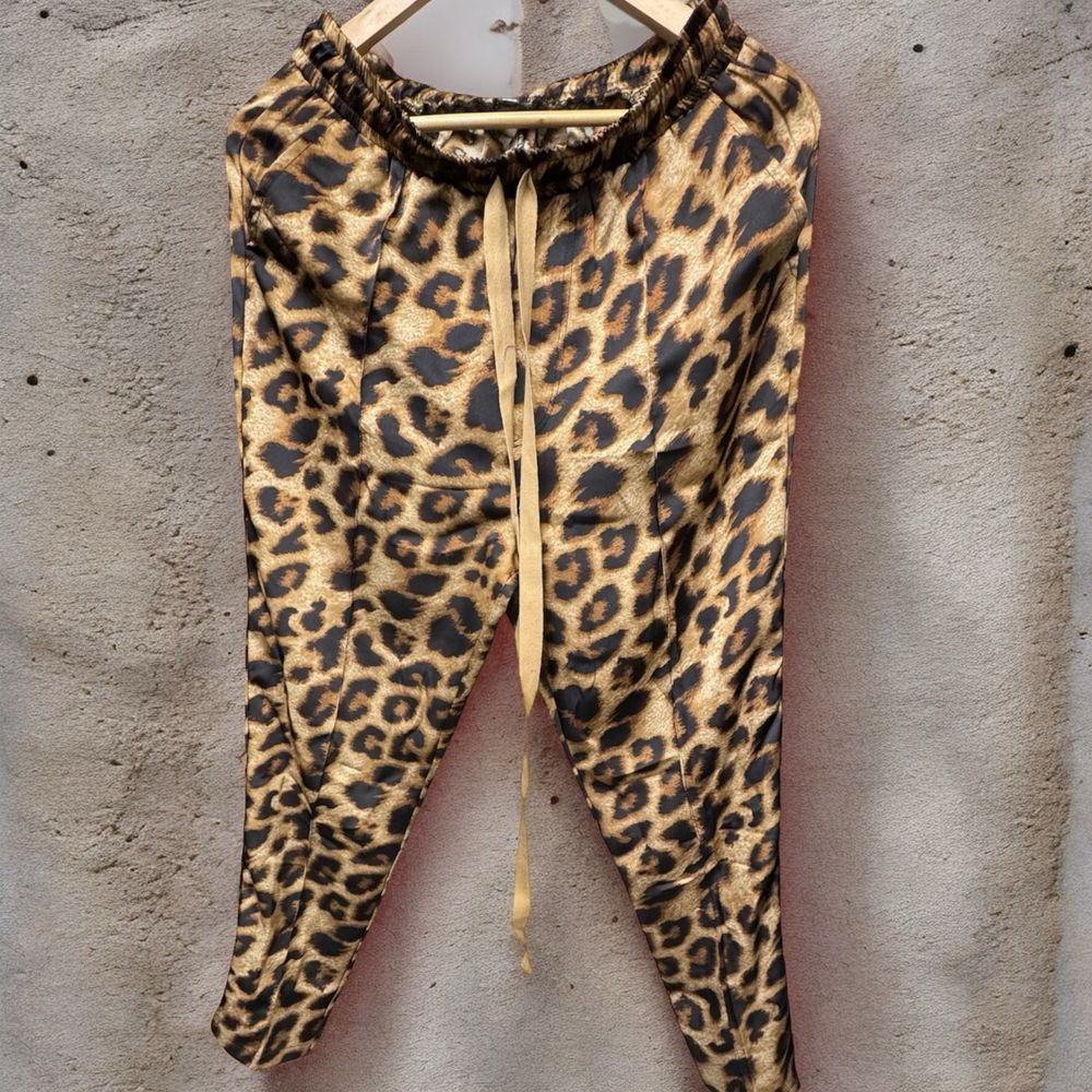 Pantaloni Animal print, Șnur lung! Oversized! Calitate TOP