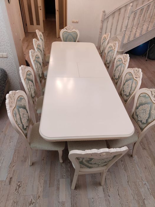 Продам стол со стульями
