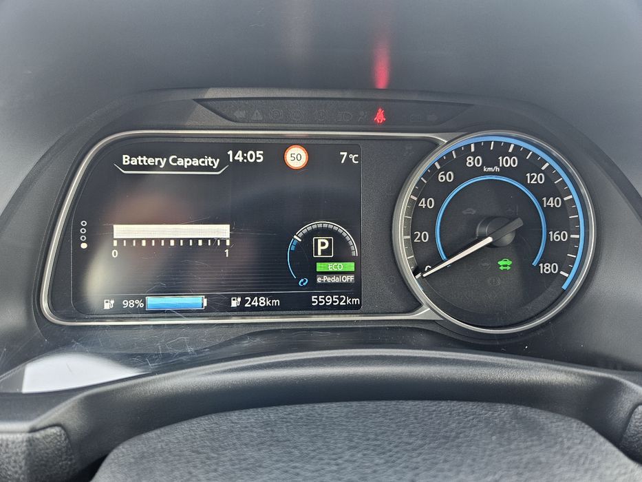 Nissan Leaf 2020 / 55950 km / 40kwh / full electric