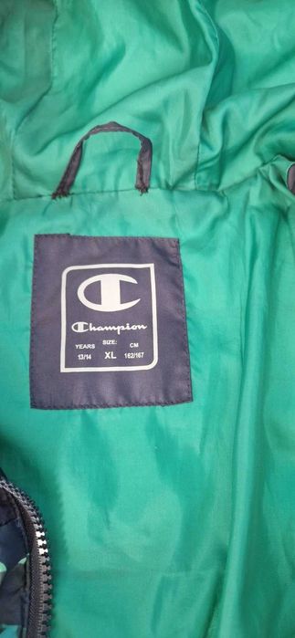 Champion  яке за момче Xl. Размер