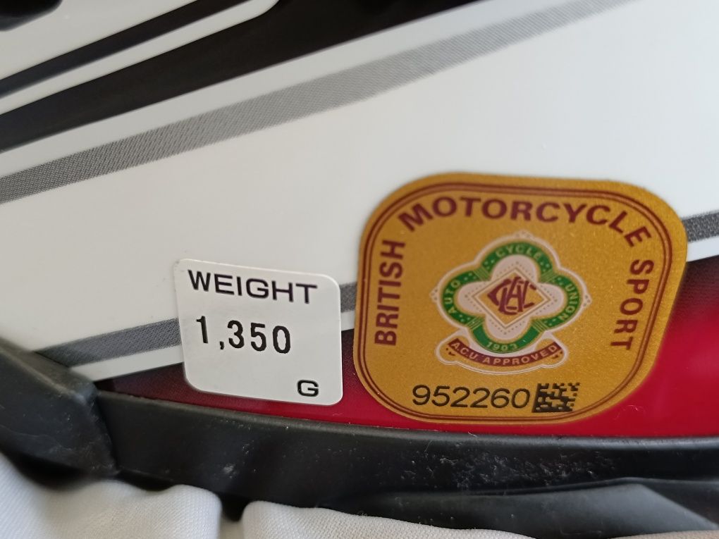 Мото шлем от японского бренда SHOEI XR  1100
