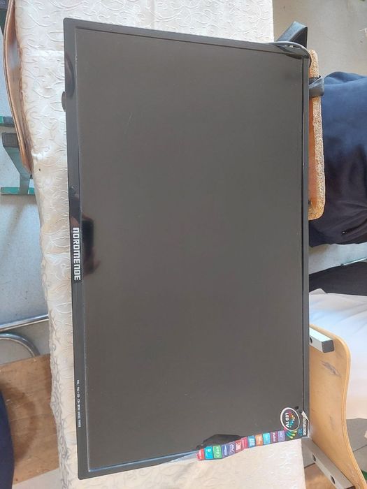 TELEVIZOR sotiladi narxi 1mln kami bor