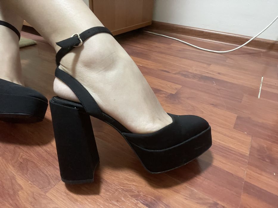 Женская обувь(туфли, ботинки)