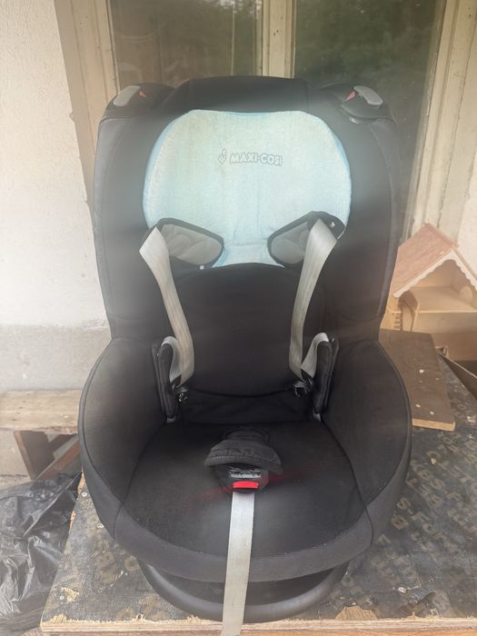 Продавам детско столче за кола Maxi-Cosi
