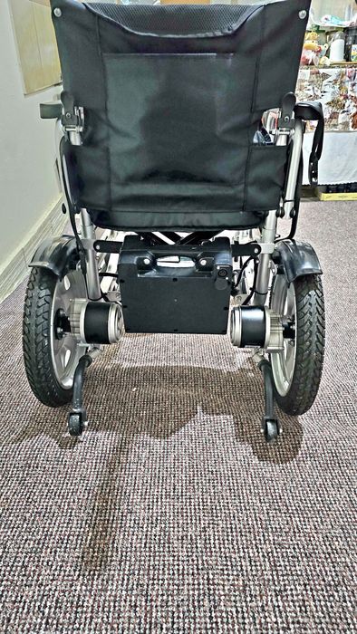 Carut electric pliabil pentru persoane cu dizabilități sau handicap