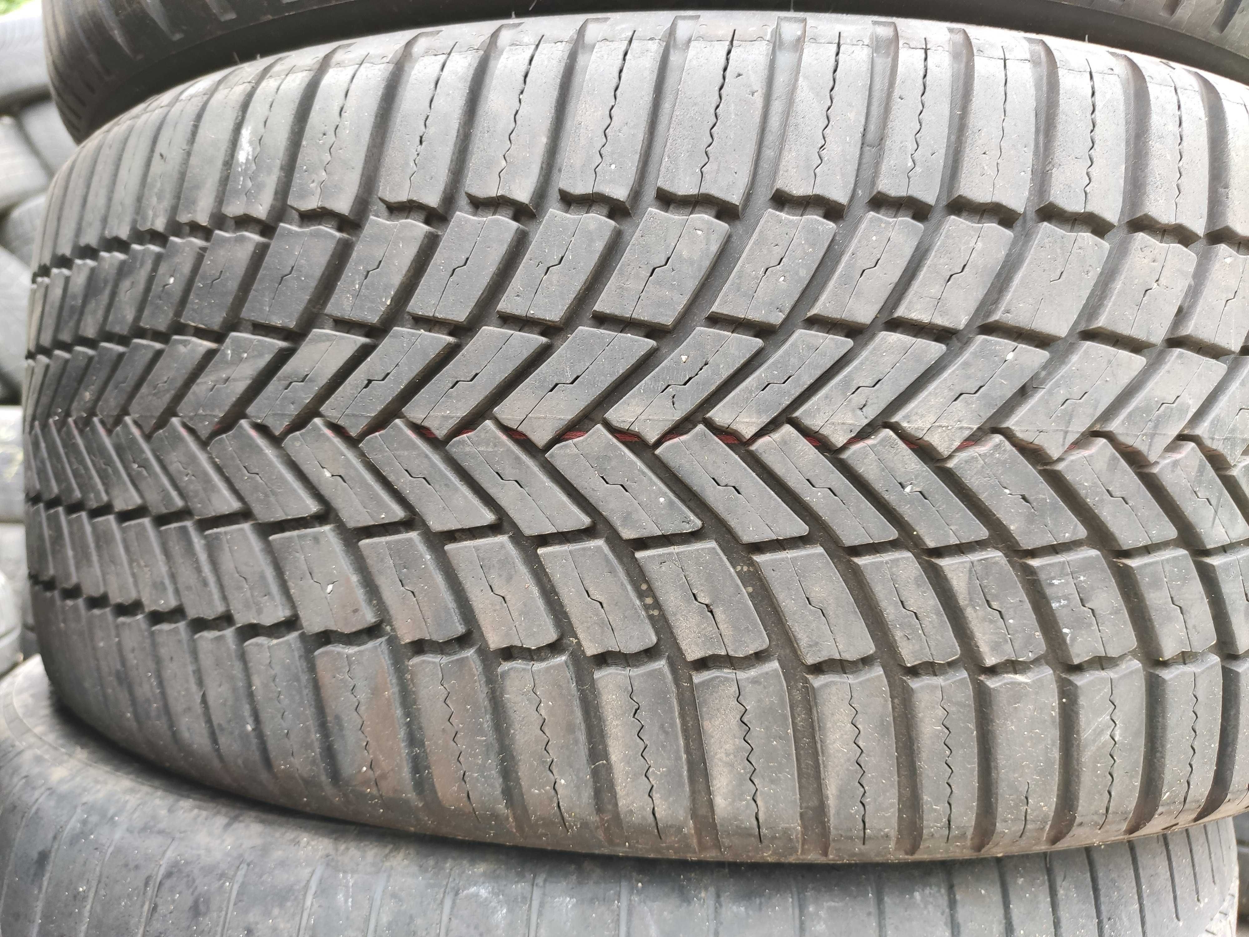 2бр Всесезонни гуми 225 40 19 - Bridgestone